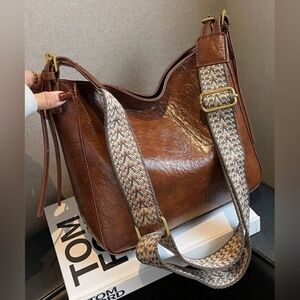 Boho Western SHEIN Soft PU Leather Purse W/ Embroidery Wide Band Strap